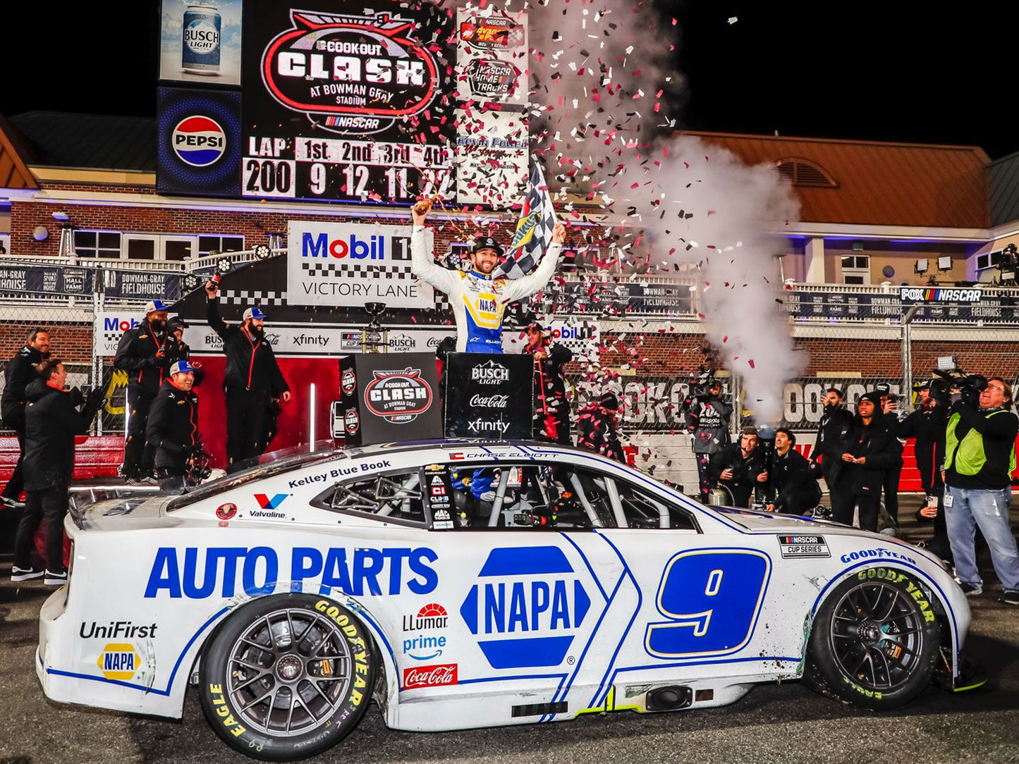 Chase Elliott 2025 - #9 NAPA White (Bowman Gray Raced Win) - 1:24 ARC Diecast