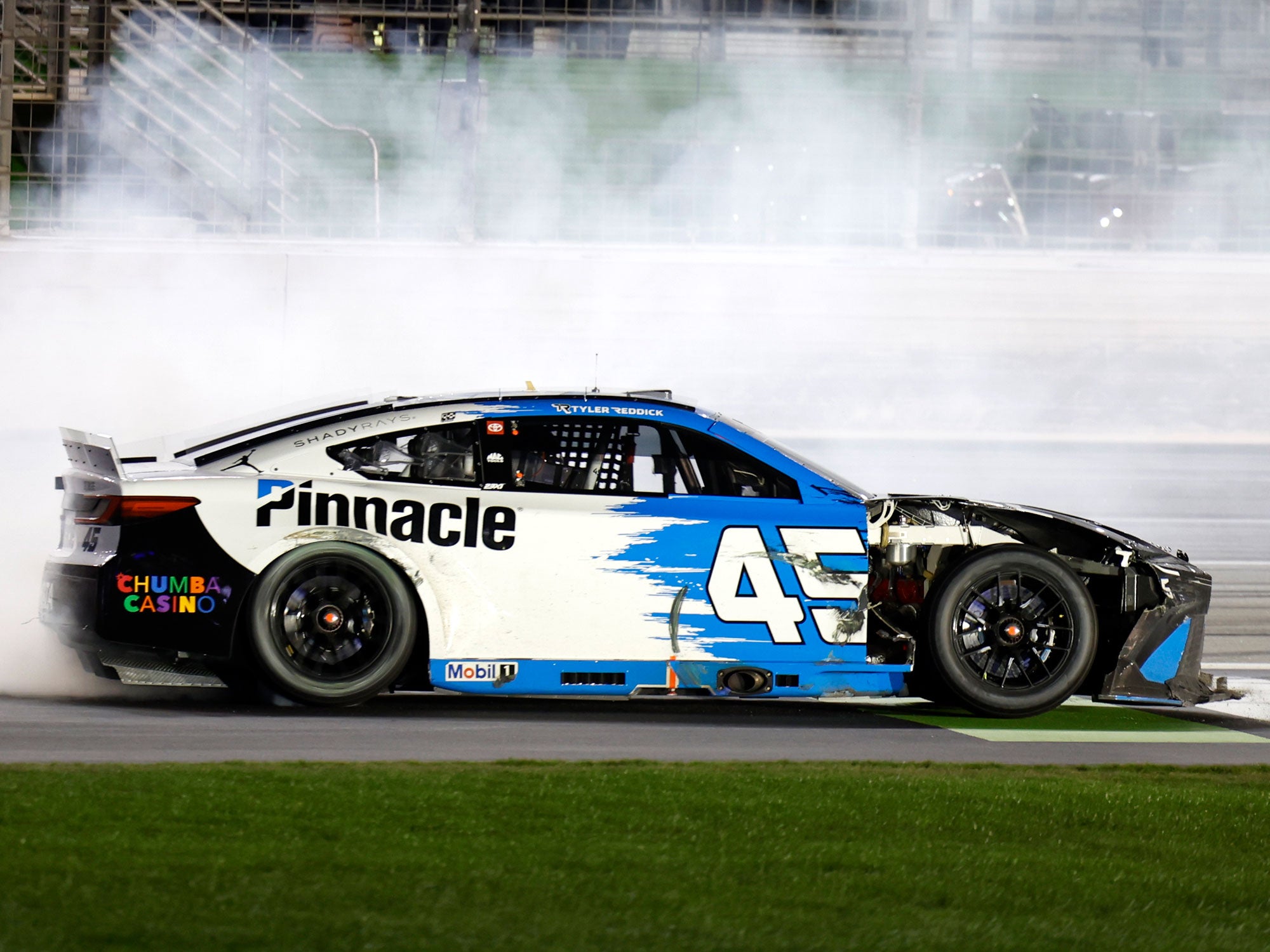 Tyler Reddick 2026 - #45 Pinnacle (EchoPark Raced Win) - 1:64 ARC