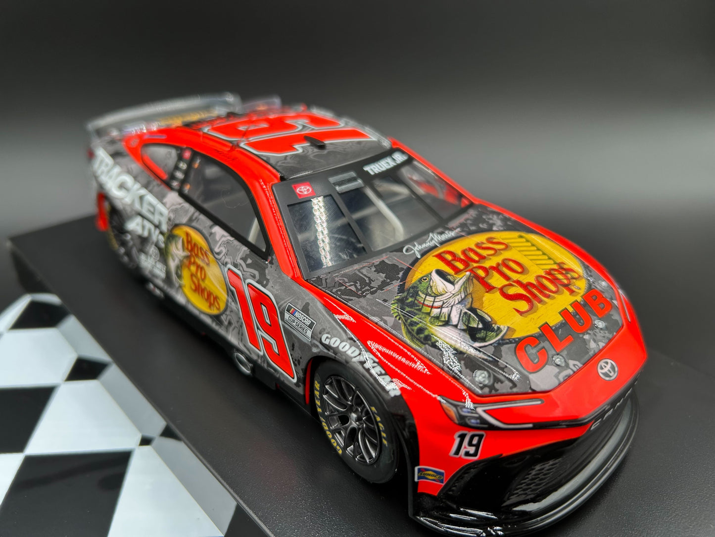 Martin Truex Jr. 2024 - #19 Bass Pro Shops - 1:24 ARC Diecast - LRO#23