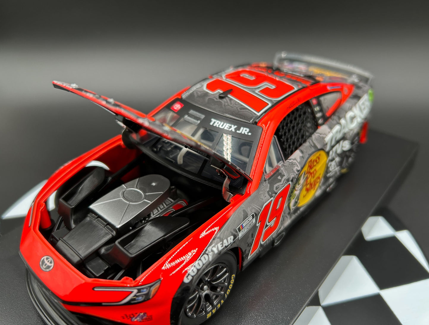 Martin Truex Jr. 2024 - #19 Bass Pro Shops - 1:24 ARC Diecast - LRO#23