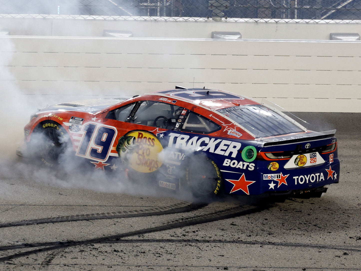 Chase Briscoe 2026 - #19 Bass Pro Shops / Tracker Boats Patriotic (Chicagoland Raced Win) - 1:24 ELITE Diecast