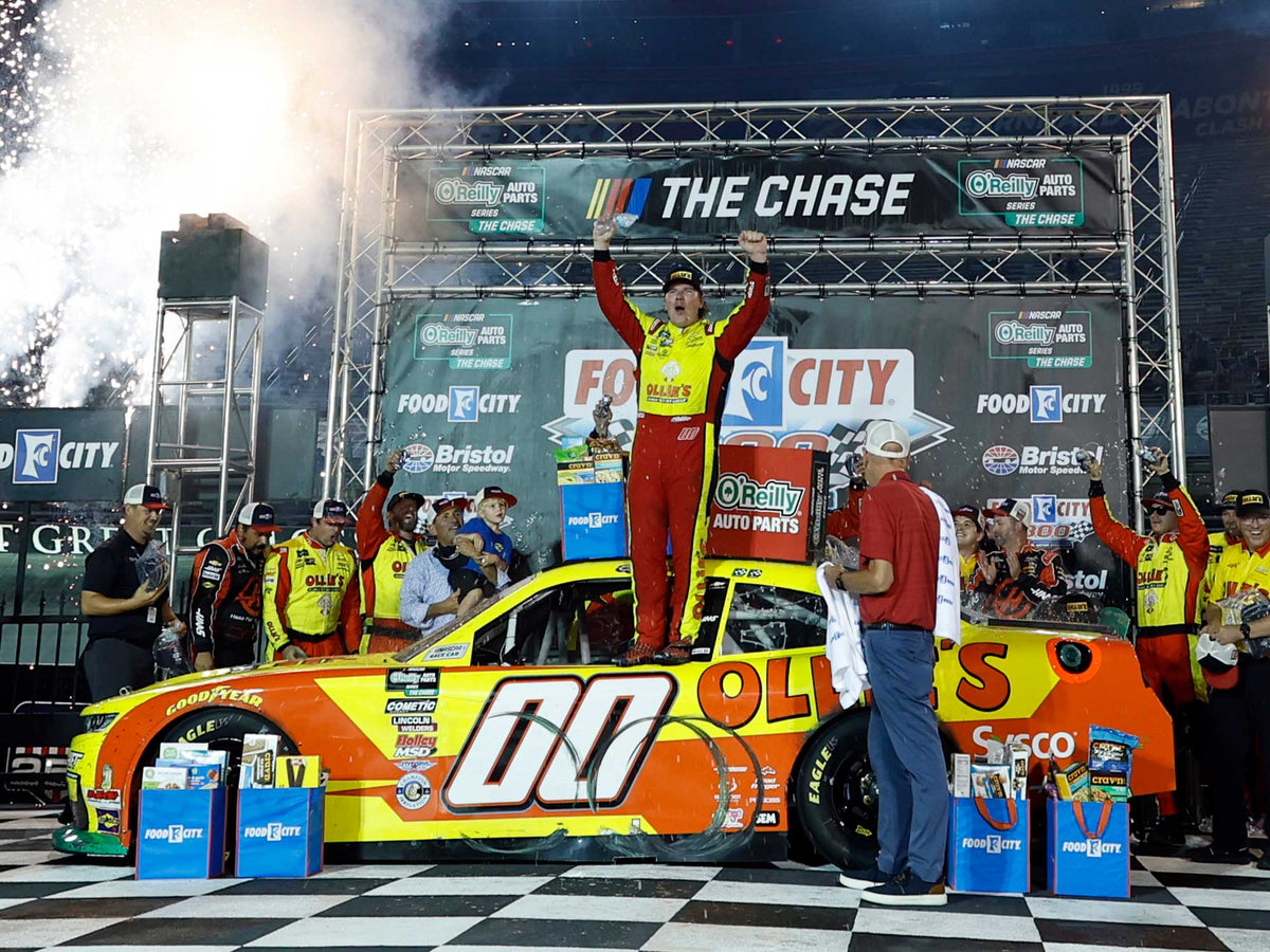 Sheldon Creed 2026 - #00 Ollie’s (Food City 300 Bristol Motor Speedway Raced Win) - 1:64 ARC Diecast
