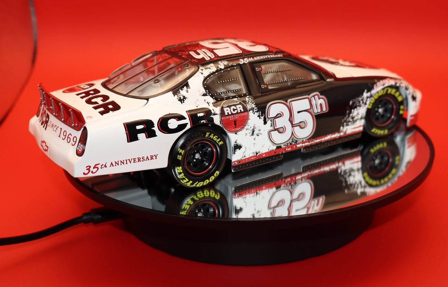 Richard Childress Racing 2004 - #35 RCR - 35th Anniversary - 1:24 ARC Diecast - LRA-SH002