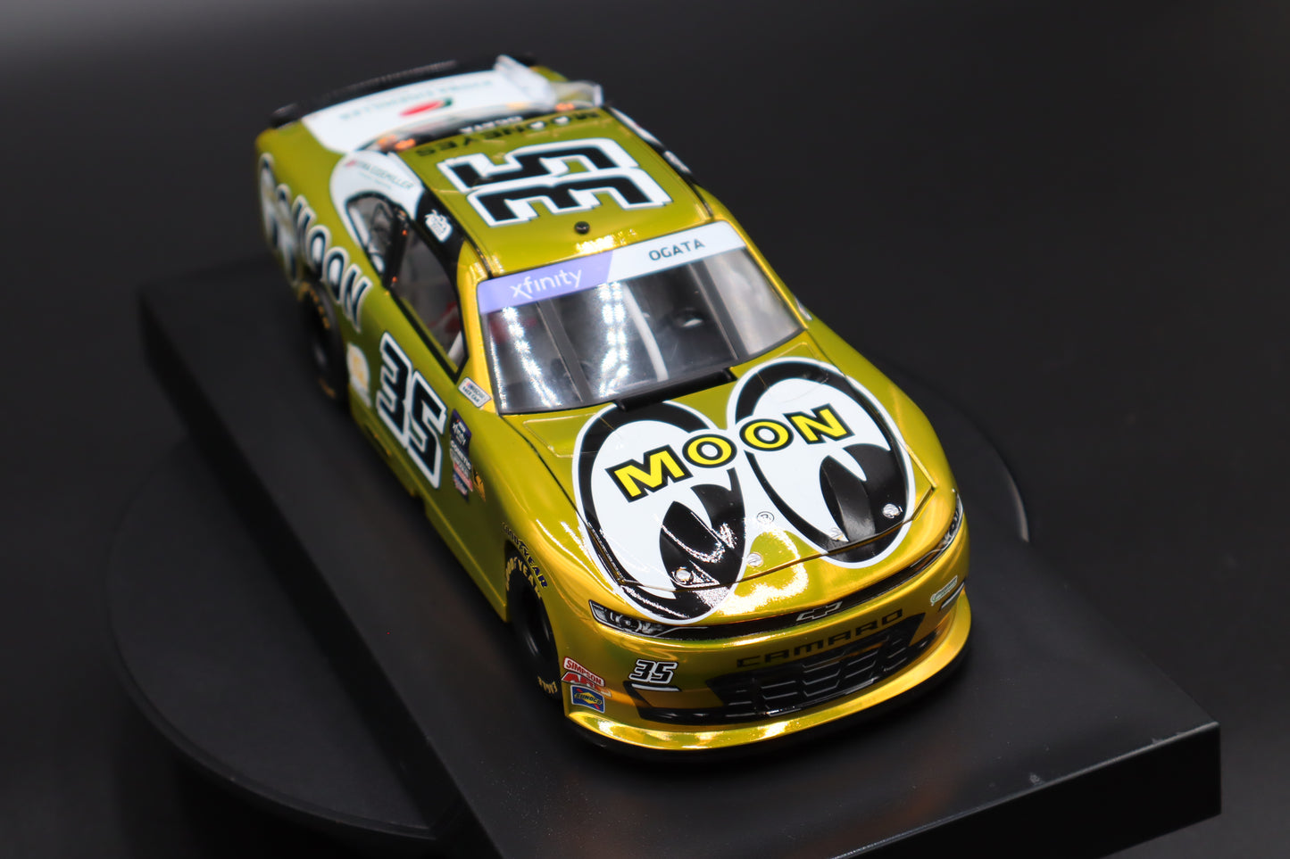 Akinori Ogata 2024 - #35 Mooneyes - 1:24 ARC Chrome Diecast - LRO#32