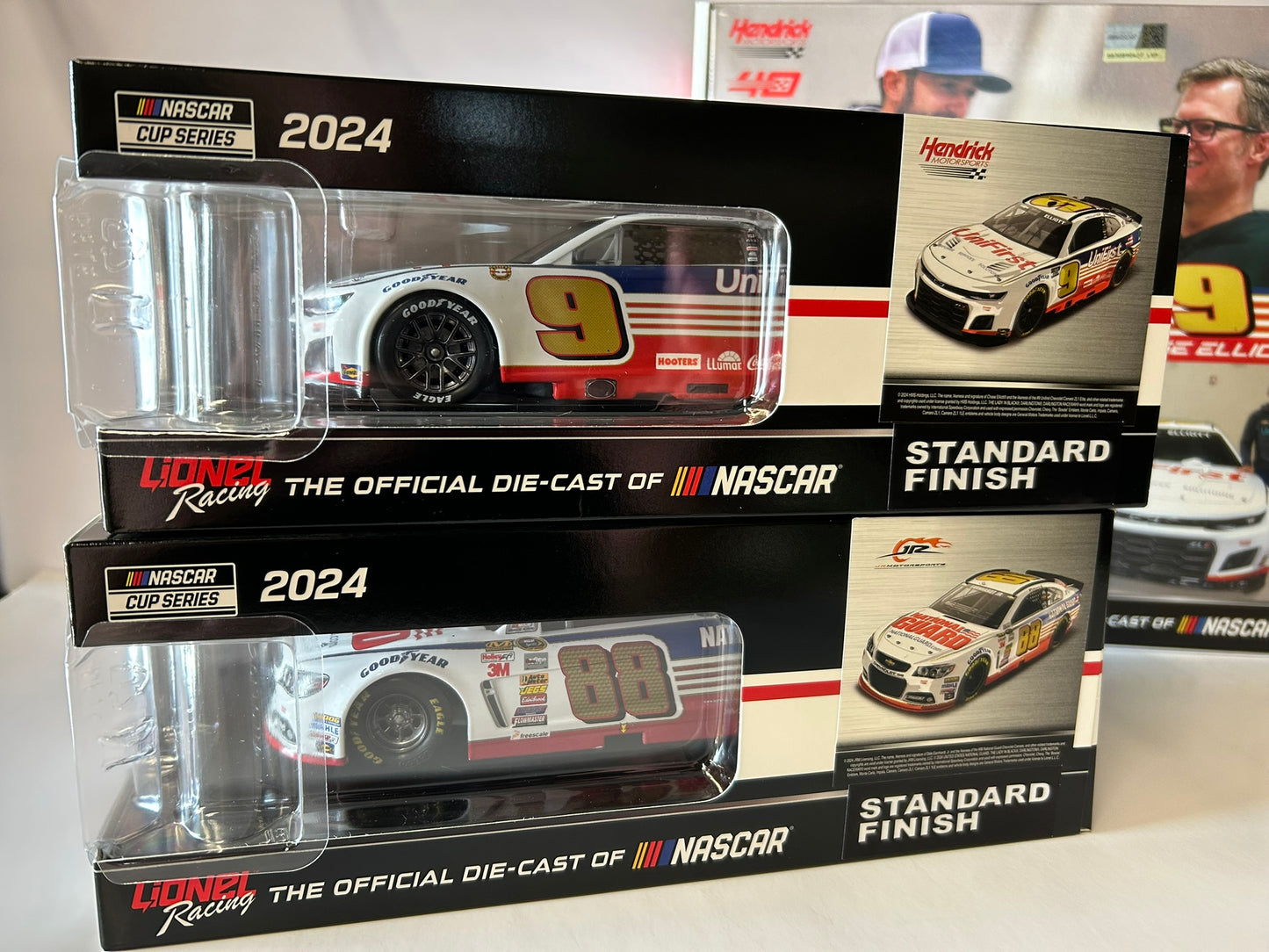 Hendricks Motorsports 2024 - Throwback (2-Pack) - 1:24 ARC Diecast