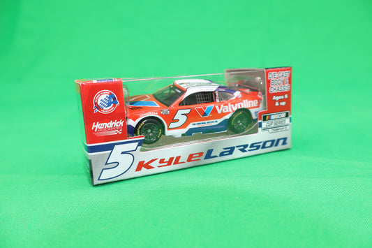 Kyle Larson 2025 - #5 Valvoline Champion - 1:64 ARC Diecast