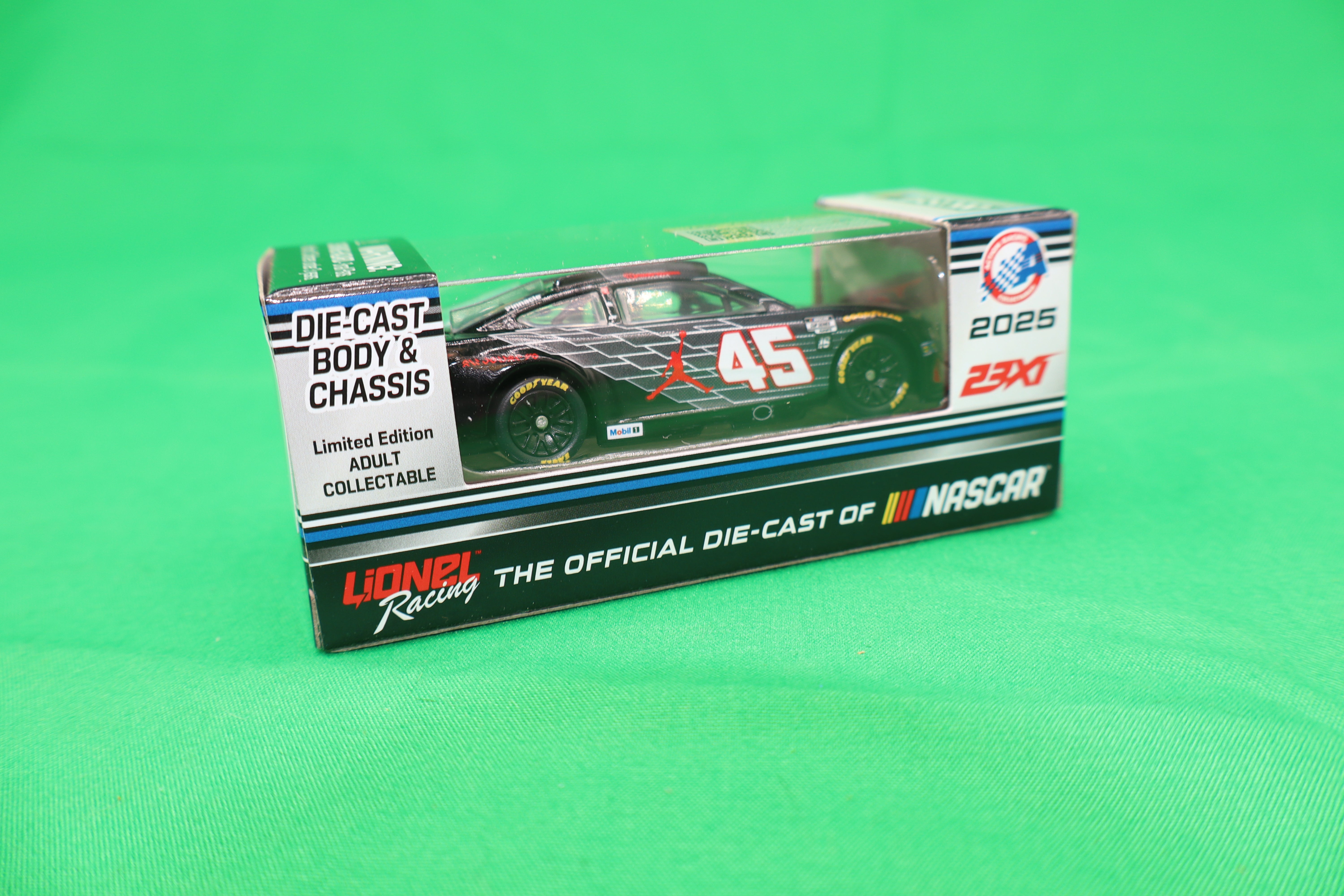 Tyler Reddick 2025 - #45 Jordan Brand AJ40 - 1:64 ARC Diecast
