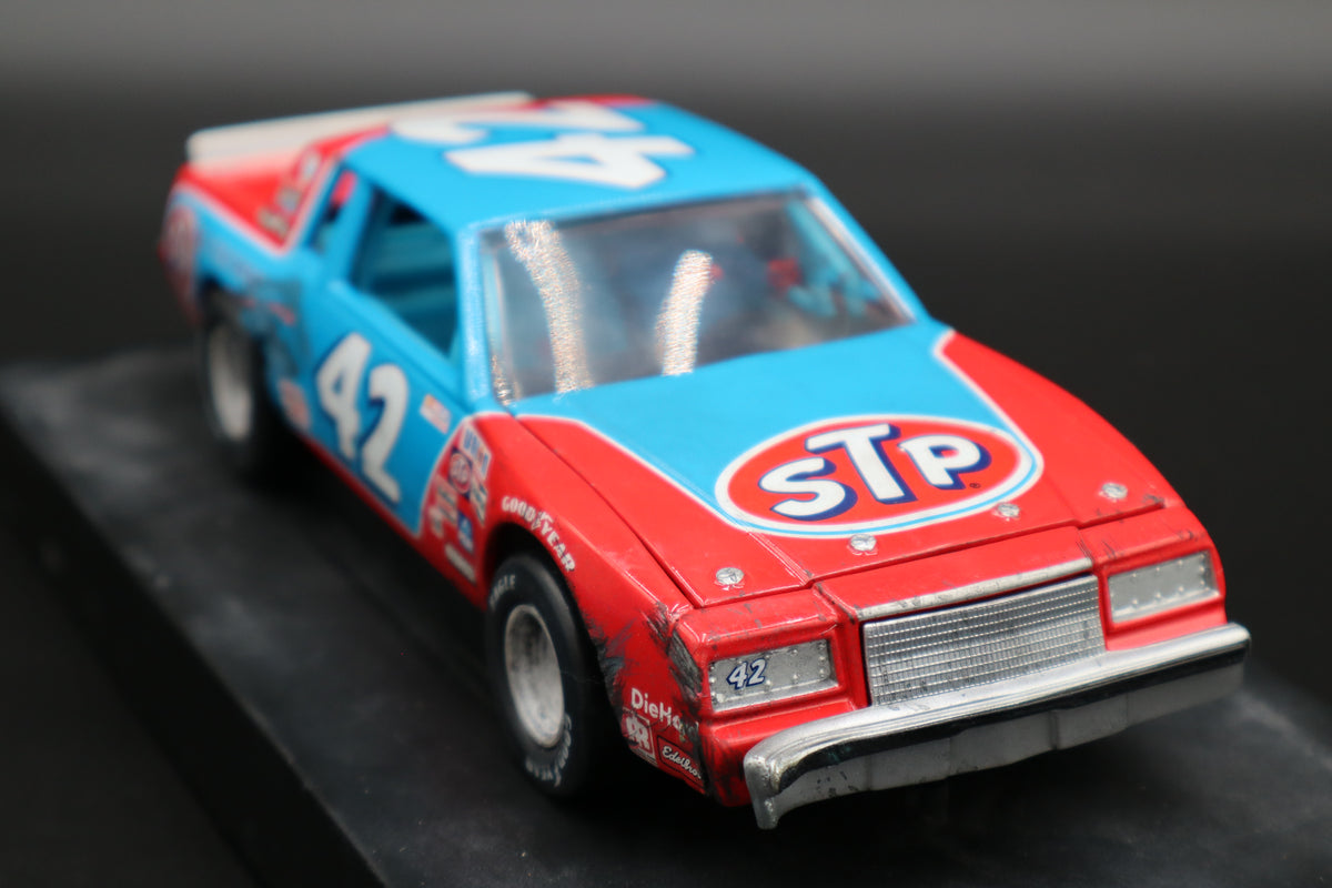 MrMuffin Racing Custom 1981 Kyle Petty #42 STP North Wilkesboro Wrecked Diecast - MRMRC-015