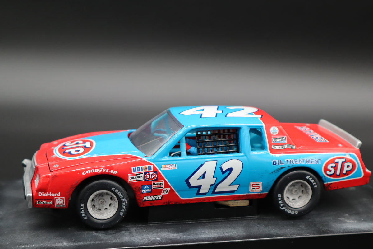 MrMuffin Racing Custom 1981 Kyle Petty #42 STP North Wilkesboro Wrecked Diecast - MRMRC-015