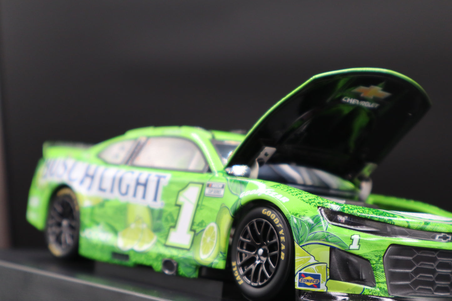 Ross Chastain 2025 - #1 Busch Light Lime - 1:24 ELITE Diecast - LRO#46