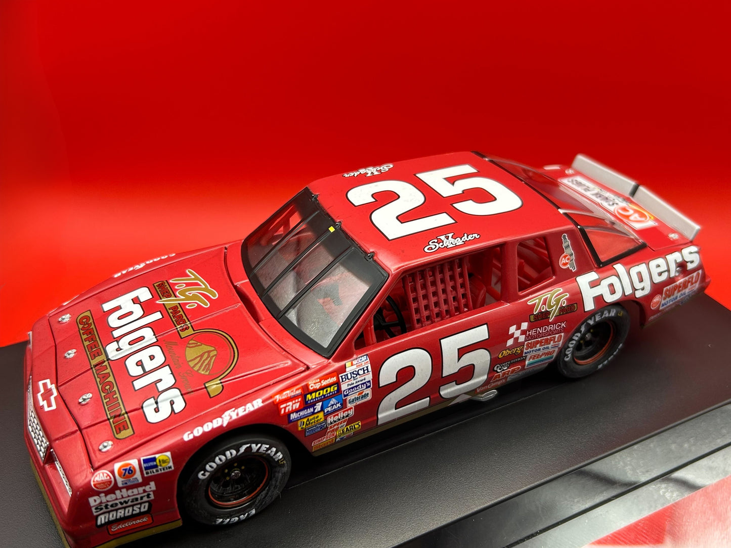 Ken Schrader 1988 - #25 Folgers (Talladega Raced Win) - 1:24 ARC Diecast