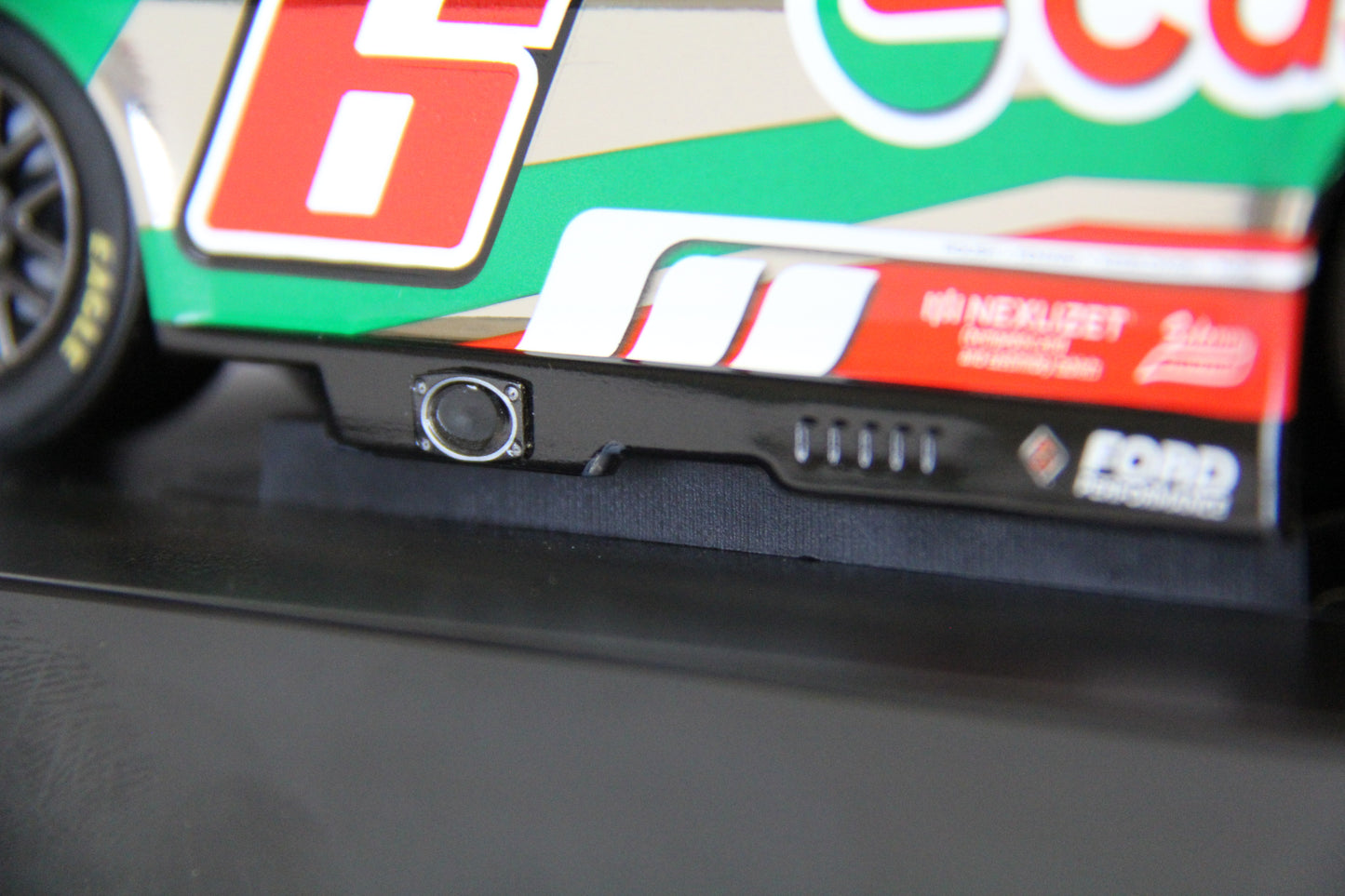 Brad Keselowski 2025 - #6 Castrol - 1:24 ARC Chrome Diecast - LRO#09