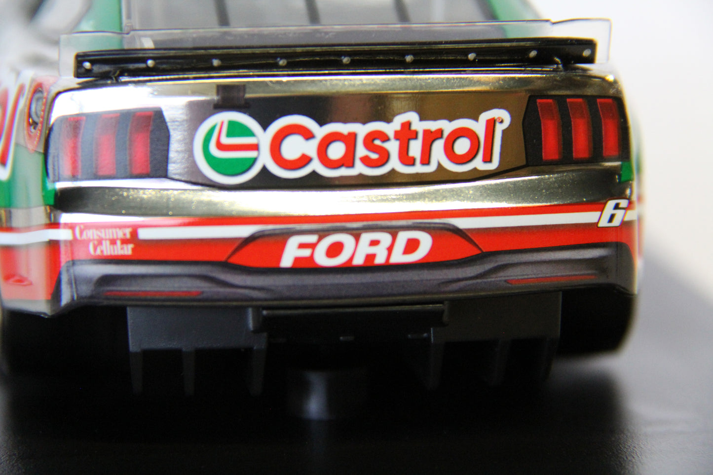 Brad Keselowski 2025 - #6 Castrol - 1:24 ARC Chrome Diecast - LRO#09