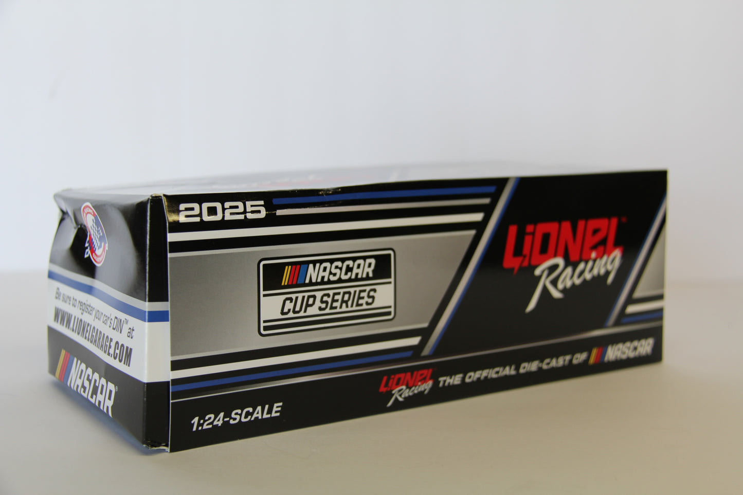 Brad Keselowski 2025 - #6 Castrol - 1:24 ARC Chrome Diecast - LRO#09