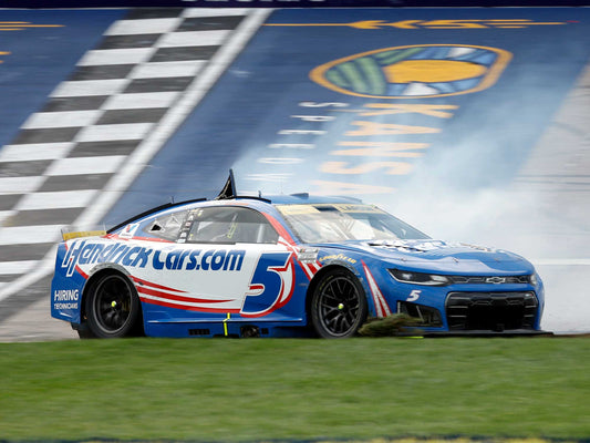 Kyle Larson 2026 - #5 HendrickCars.com (The Hollywood Casino 400 Kansas Speedway Raced Win) - 1:24 ELITE Diecast