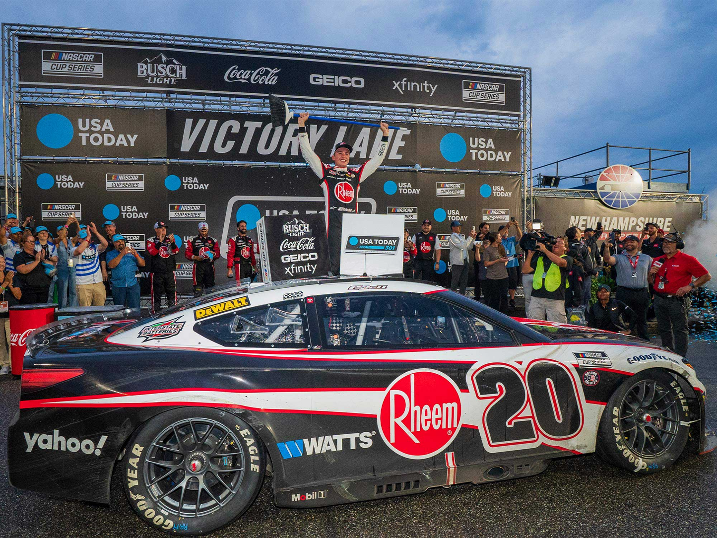 Christopher Bell 2024 - #20 Rheem (New Hampshire Raced Win) - 1:24 ARC Diecast